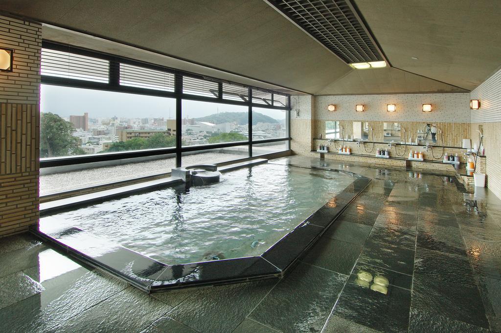 Chaharu Hotel Matsuyama  Buitenkant foto