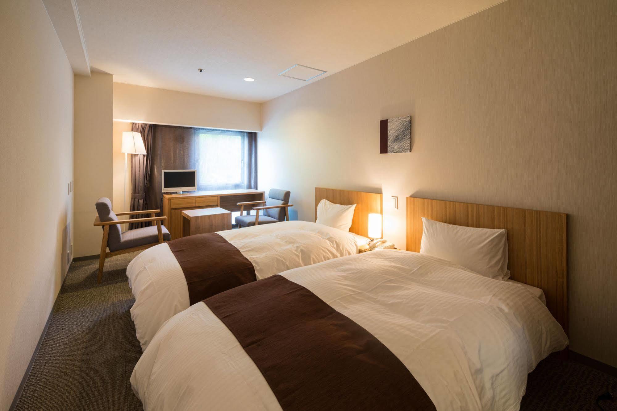 Chaharu Hotel Matsuyama  Buitenkant foto