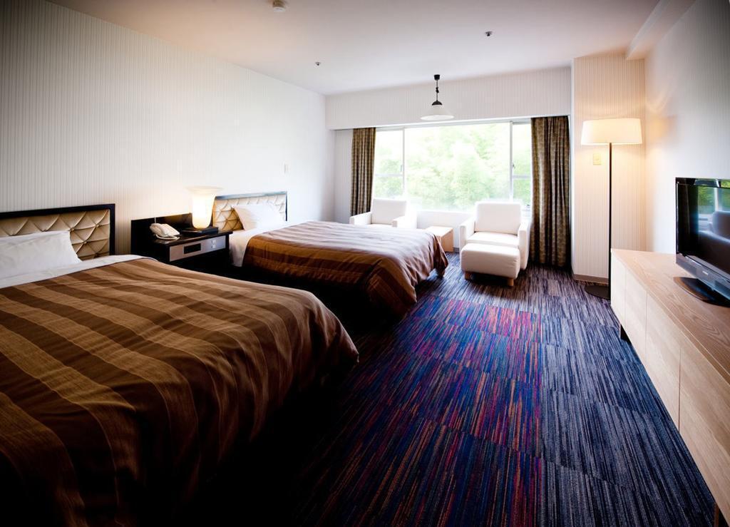 Chaharu Hotel Matsuyama  Buitenkant foto